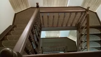 Лестница после установки ковриков на ступени фото 8
